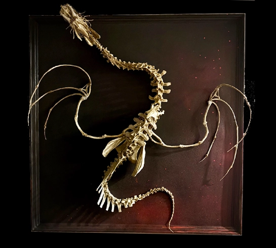 Ollphéist Full Frontal Full 4x4 view of the Ollphéist real bone dragon sculpture, featuring symmetrical skeletal articulation and crimson red shadow painting.